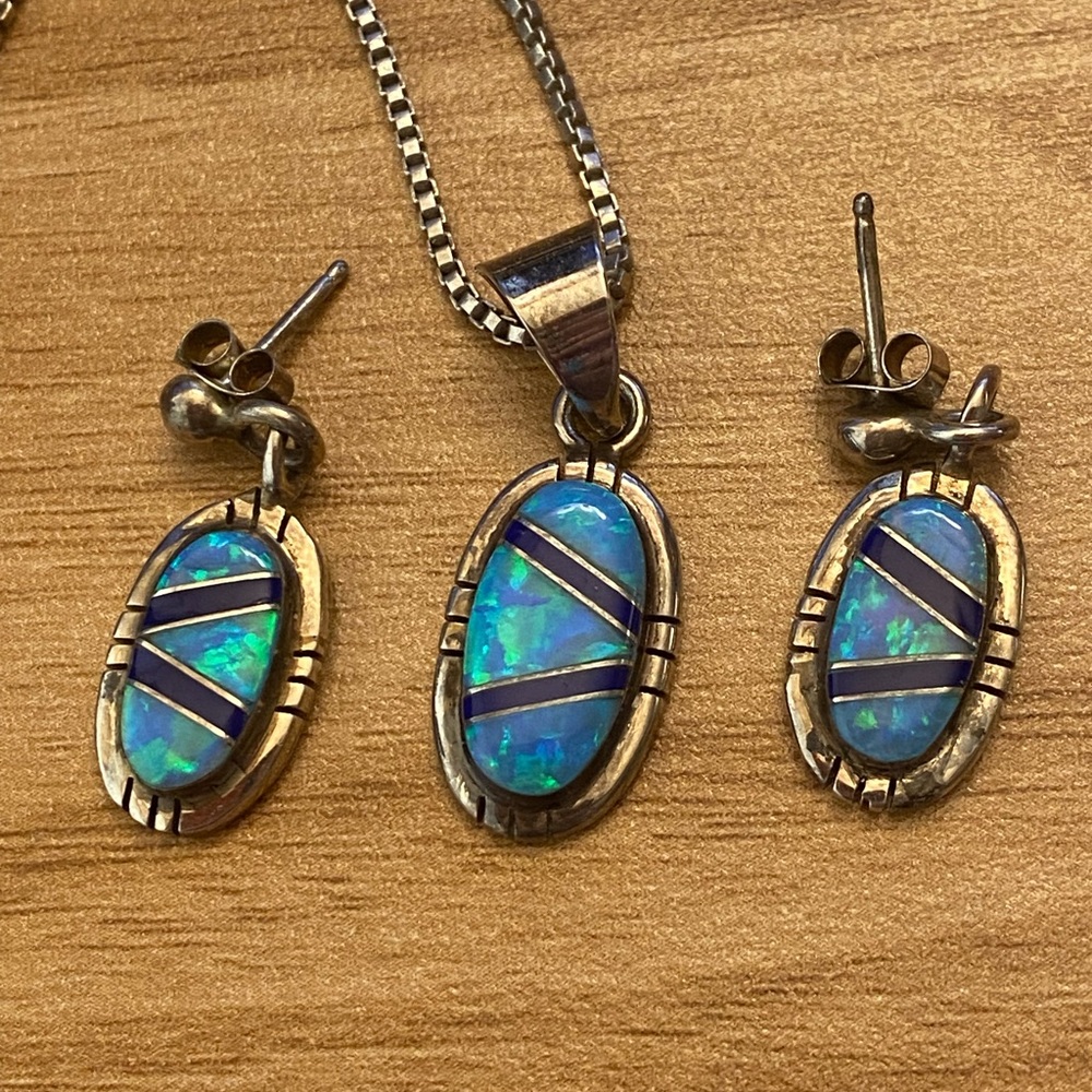 Vintage signed native inlay Lapis and Blue Opal 925 Sterling silver Jewelry Set👀 - Picture 7 of 11